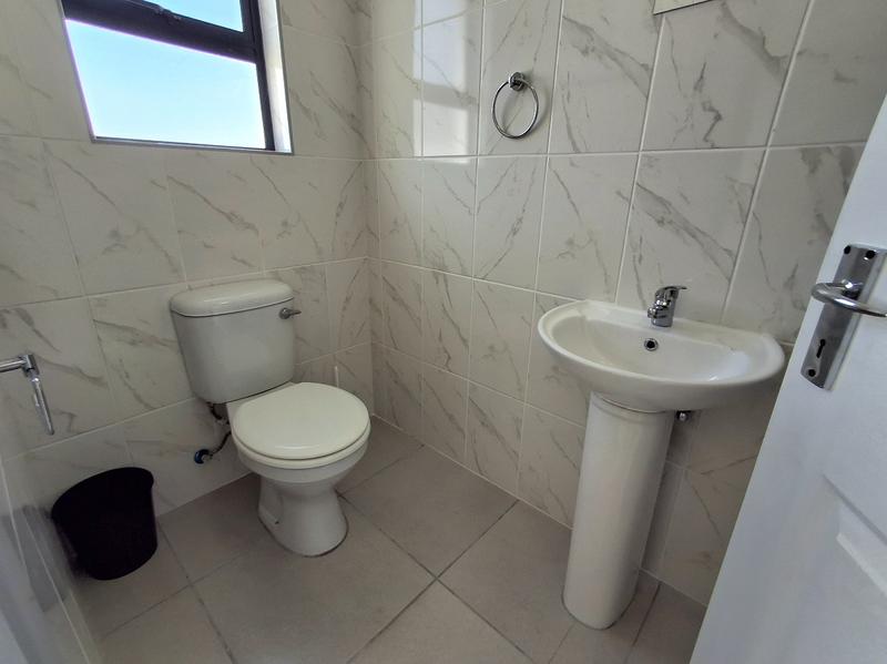 4 Bedroom Property for Sale in Harbour Lights Western Cape